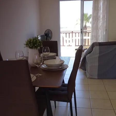 Ammos-beach-pervolia-appartment-fuer-5-personen-120-meter-zum-strand Appartamento